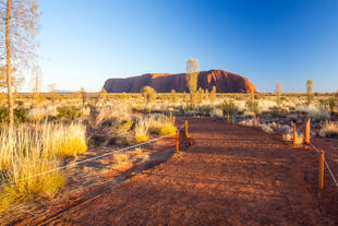 Uluru / Ayers Rock bei Tagesanbruch 
