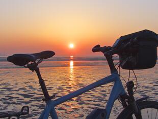 Sonnenuntergang am Ende einer Radtour 