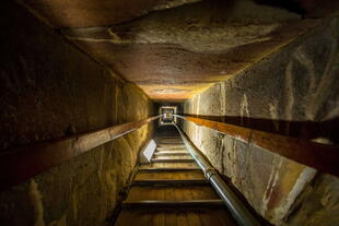 Treppen in die Pyramiden von Gizeh Ägypten Sehenswürdigkeiten