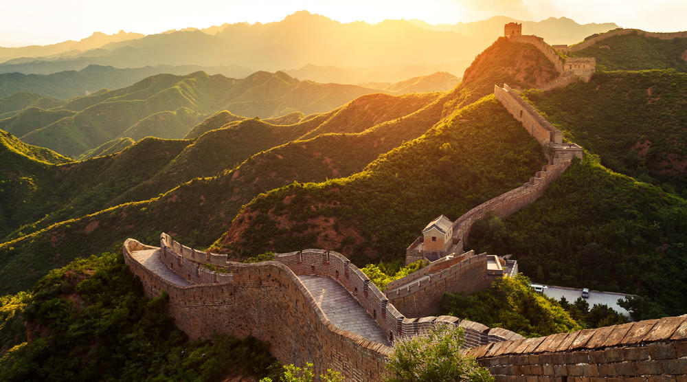 Chinesische Mauer bei Sonnenuntergang