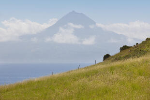 Blick auf den Pico von Sao Jorge