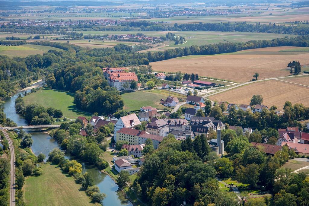 Luftbild Bildungsforum Kloster Untermarchtal