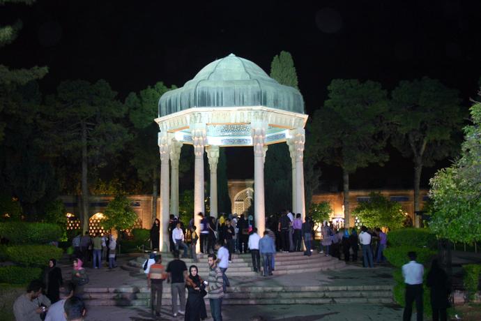 Hafis Sadi Mausoleum Shiraz