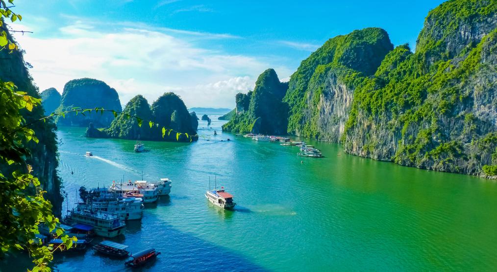 Halong Bucht während einer Vietnam Gruppenreise