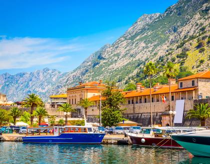 Hafen an der Altstadt von Kotor