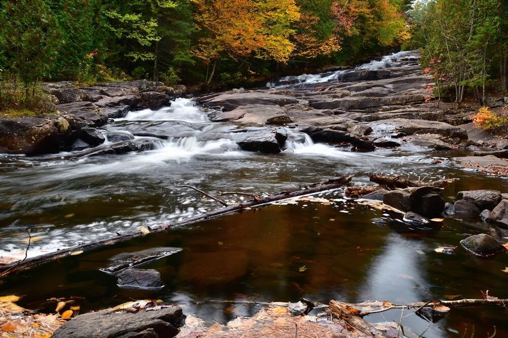 Les Cascades Trail im La Mauricie Nationalpark 