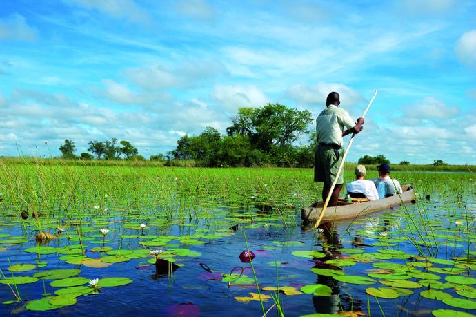 Floss auf dem Okavango