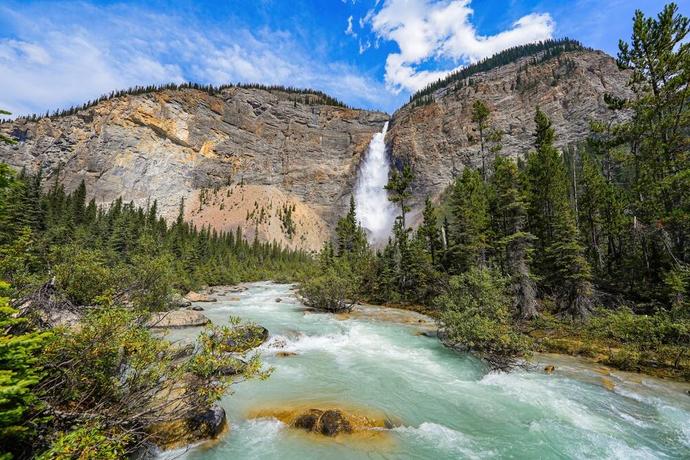 Takakkaw Falls