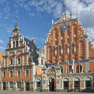 Das Schwarzhäupterhaus auf dem Marktplatz in Riga, Lettland