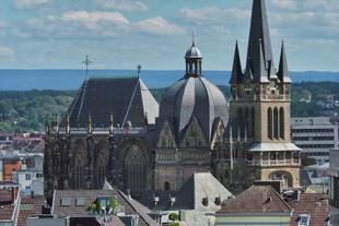 Dom Aussenansicht