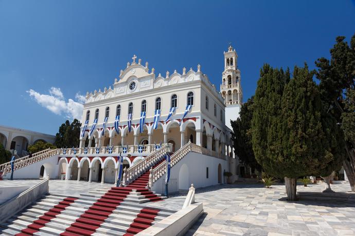 Die Kirche der Jungfrau Maria auf Tinos