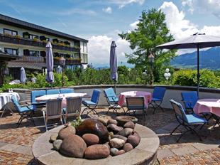 Terasse mit weitsichitgem Ausblick
