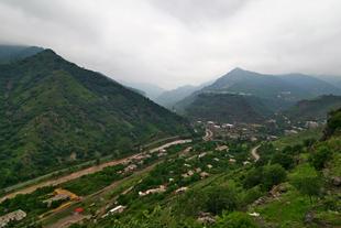 Alaverdi und Debet Fluss