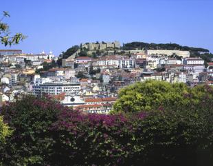 Sicht auf Lissabon vom Sao Pedro de Alcantra Garten