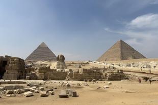 Die Große Sphinx am Pyramidenplateau von Gizeh