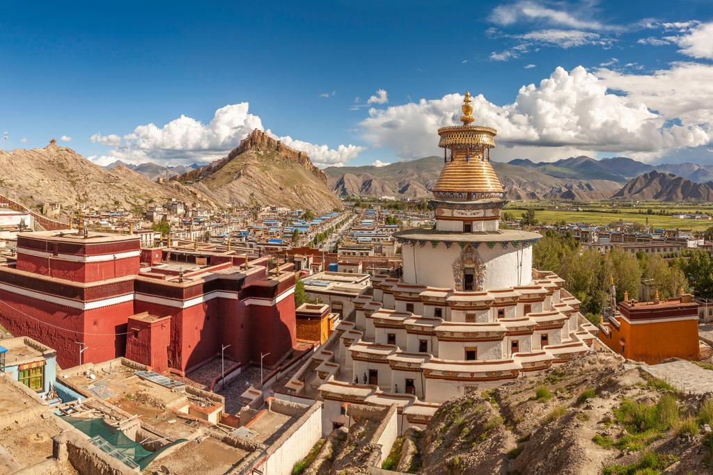 weitläufiger Panoramablick über Gyantse 