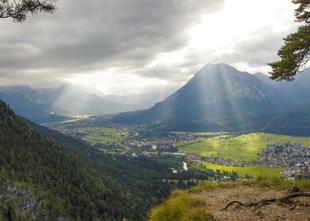 Ausblick ins Loisachtal