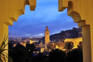 Fès bei Nacht