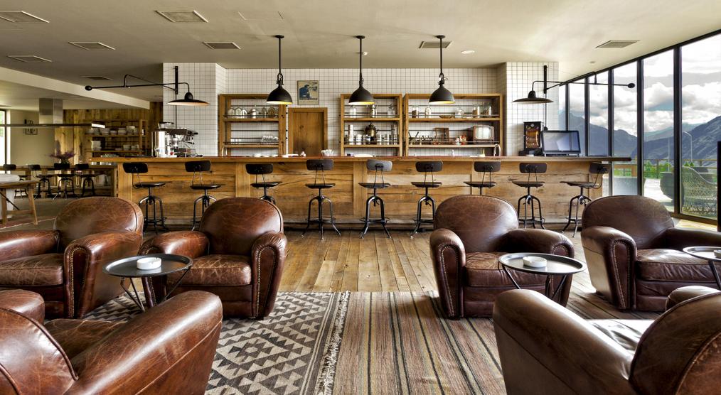 Lounge und Bar