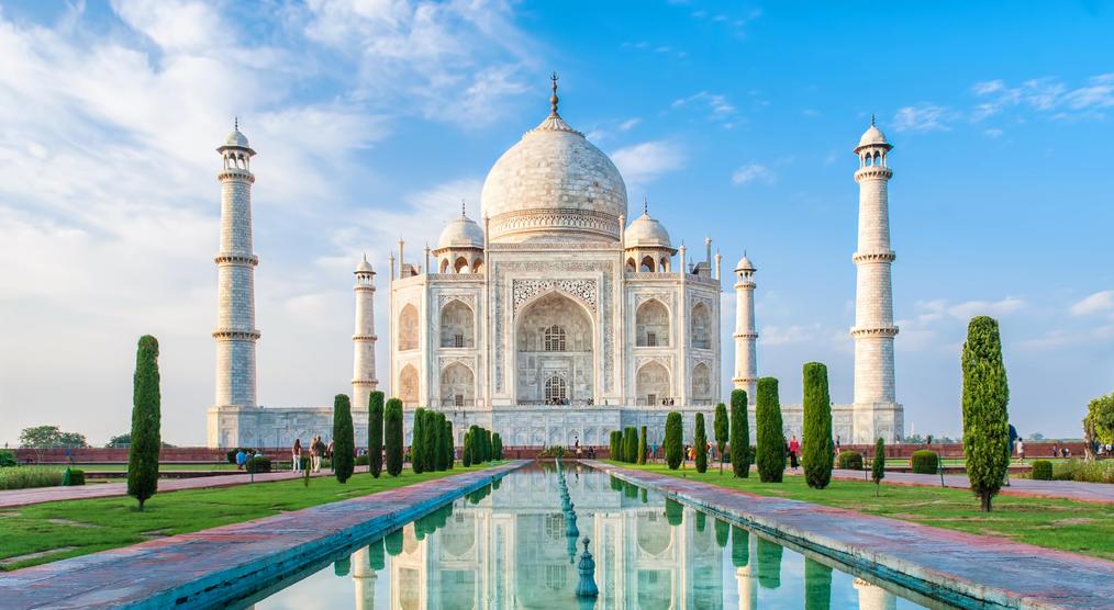 Das Taj Mahal als klassisches Fernreiseziel im Dezember