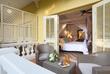 Zimmer mit Balkon