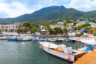 Boote im Lacco Ameno Marina
