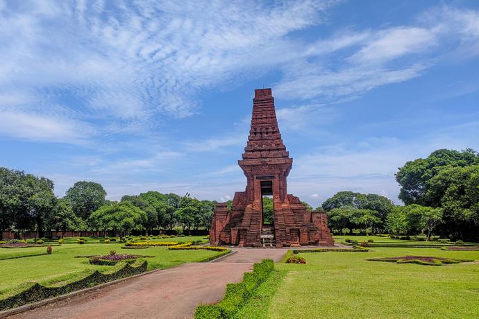 Candi Bajang Ratu