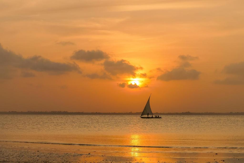 Sansibar Sonnenuntergang am Strand