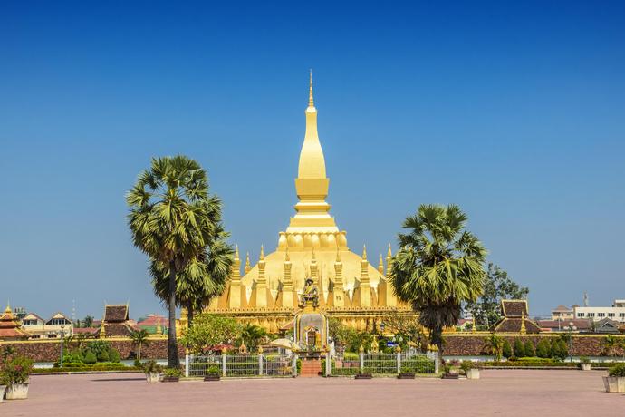 Der Pha That Luang Tempel in Vientiane auf einer Laos Rundreise