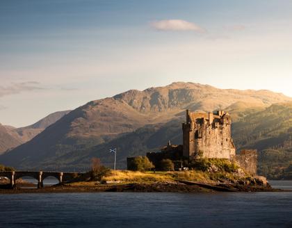 Eilean Donan Castle bei Sonnenaufgang