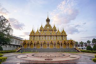 Prasat Thong Kham (Goldener Tempel)