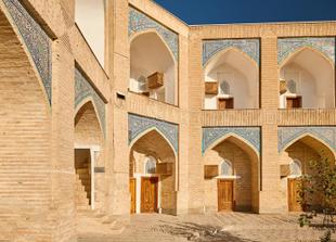 Innenhof der Muhammad Amin Khan Medresse 
