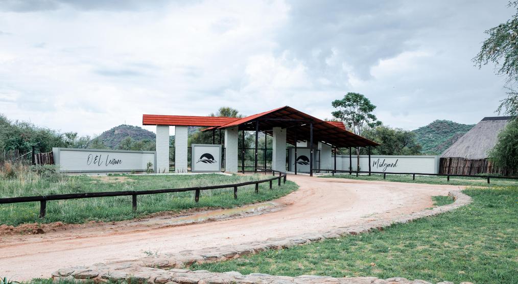 Gate
