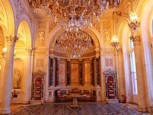 Prächtiger Saal in der Eremitage 