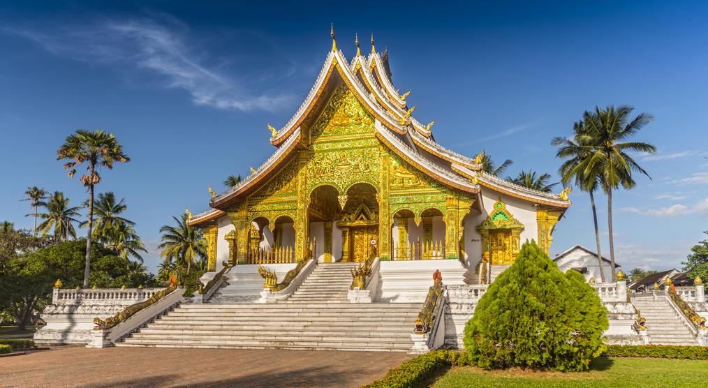 Blick auf den Luang Prabang Tempel bei einer Laos Gruppenreise
