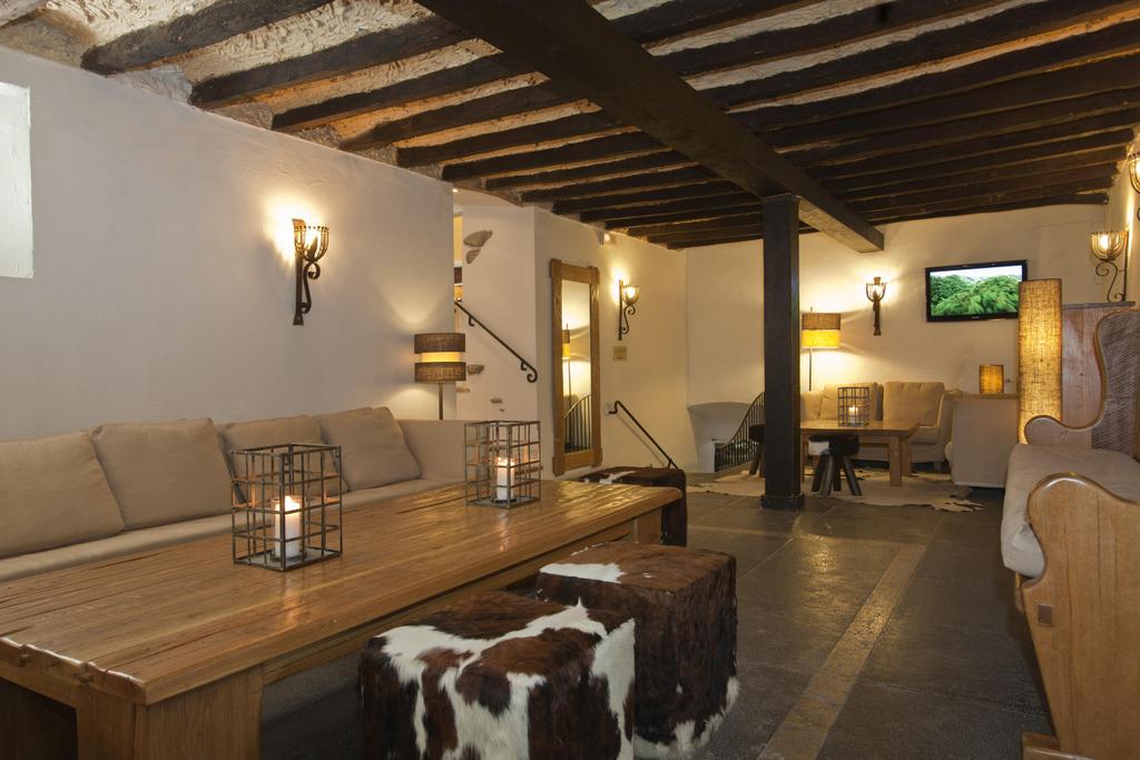 Lobby Hotel Es Port