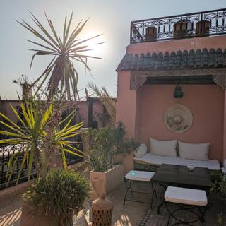 Dachterrasse einer SKR-Unterkunft in Marrakesch