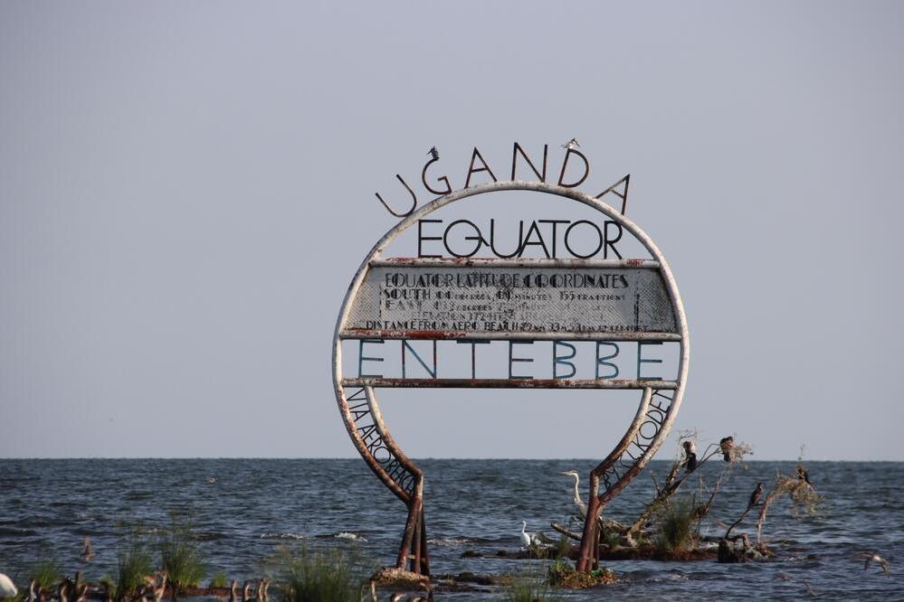 Äquator in Entebbe 