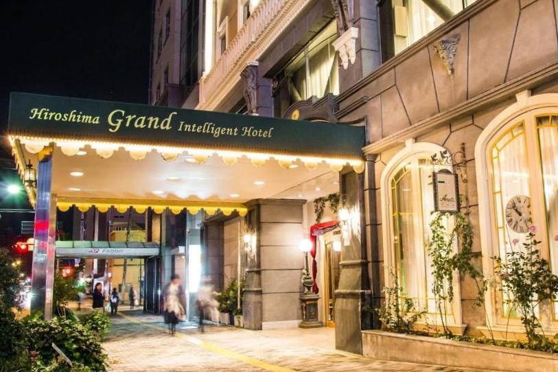 Außenansicht des Grand Intelligent Hotels