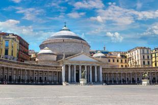 Piazza Plebiscito in Neapel 