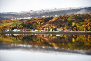 Akureyri im Herbst