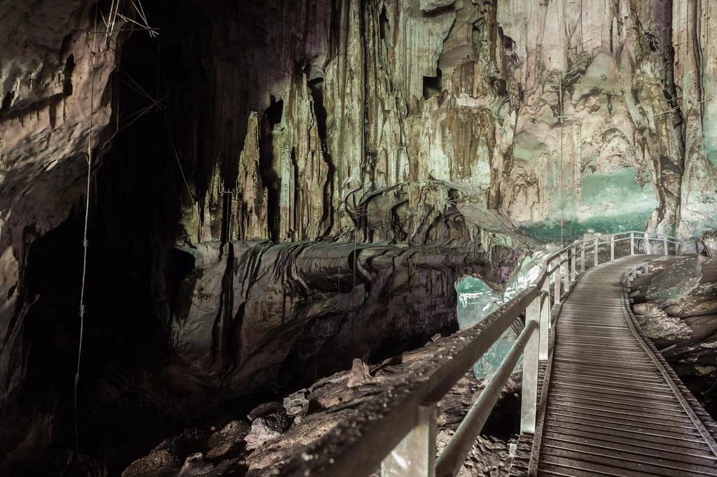Höhle im Niah Nationalpark