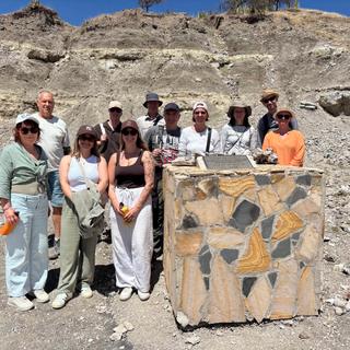 SKR Reisegruppe in der Olduvai Schlucht