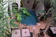 Pool im Innenhof 