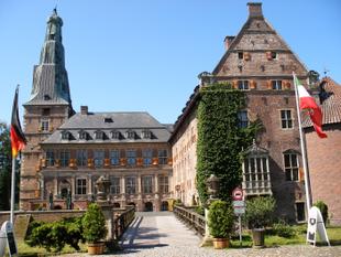 Eingang ins Wasserschloss