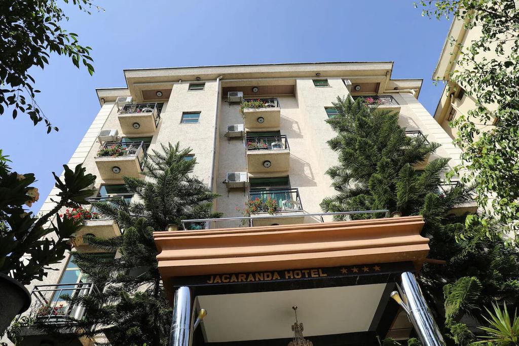 Außenansicht des Jacaranda Hotels 