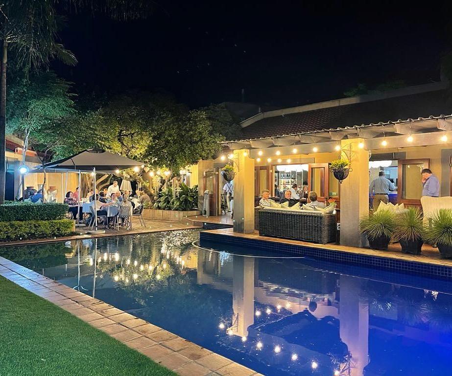 Pool abends