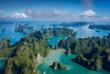 Panoramablick auf die Halong Bucht