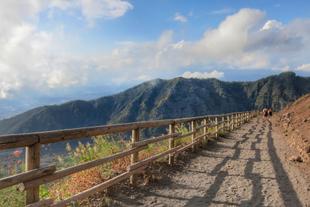 Wanderweg am Vulkan Vesuv