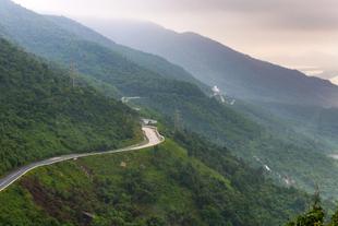 Wolkenpass zwischen Nord und Südvietnam